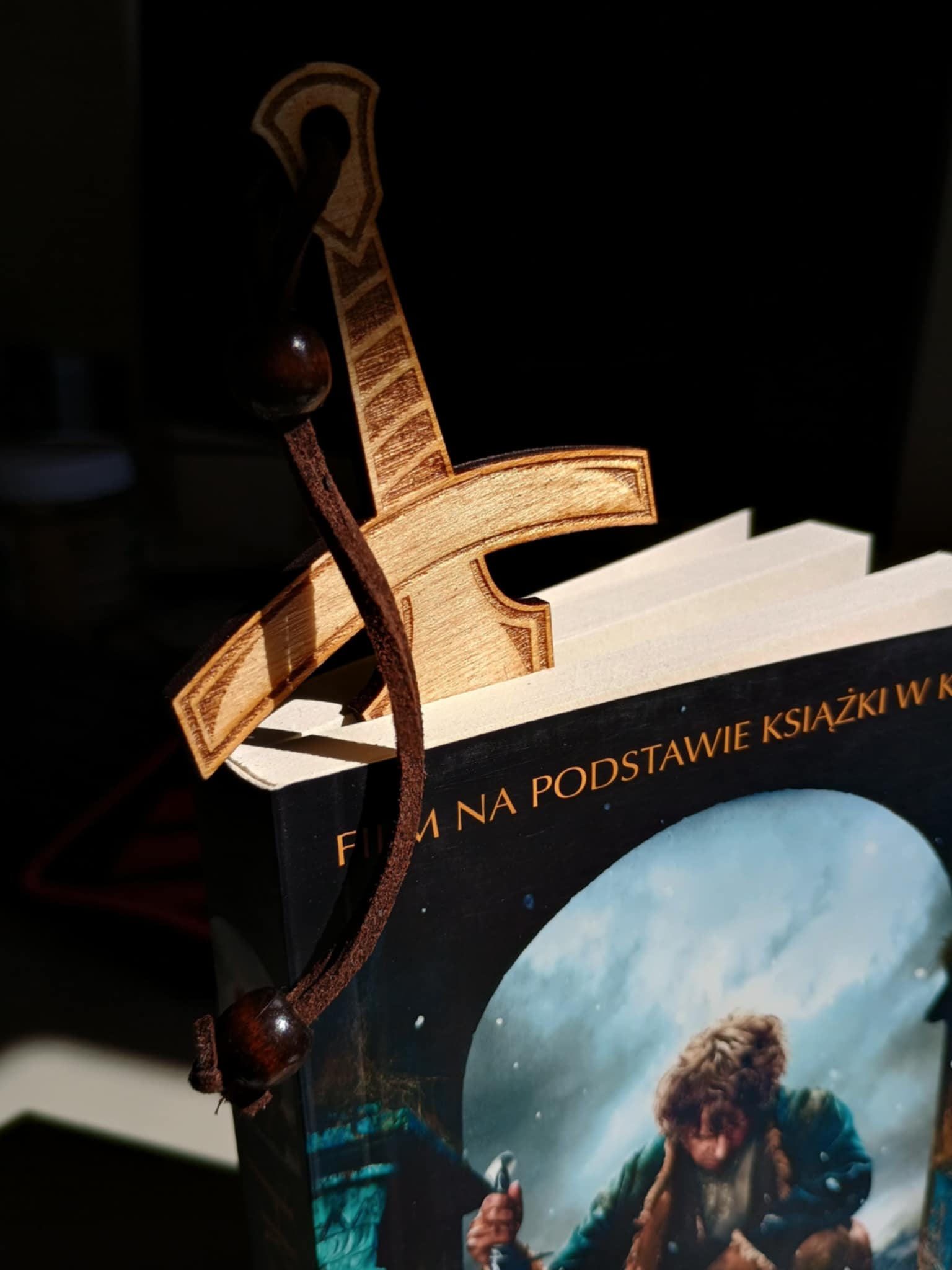 Legendarny miecz w Twojej książce – personalizowane zakładki w klimacie fantasy